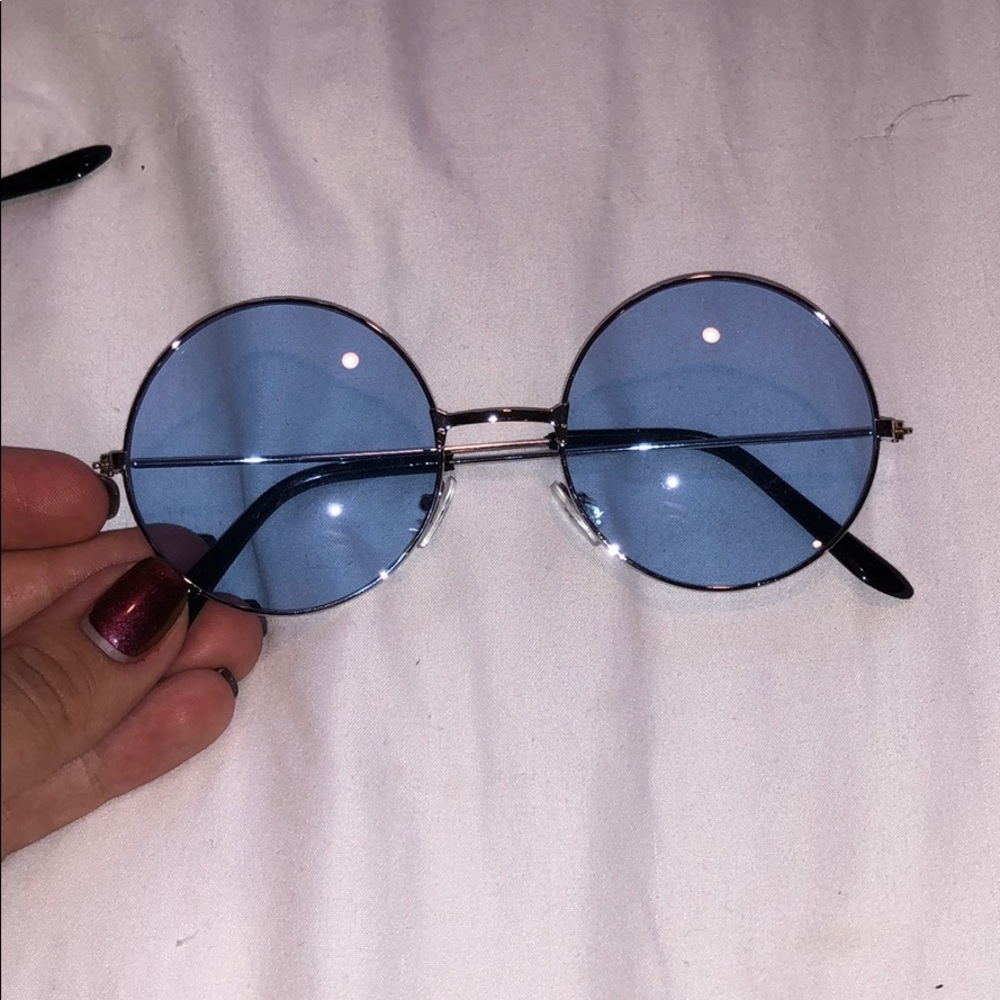 Circle glasses